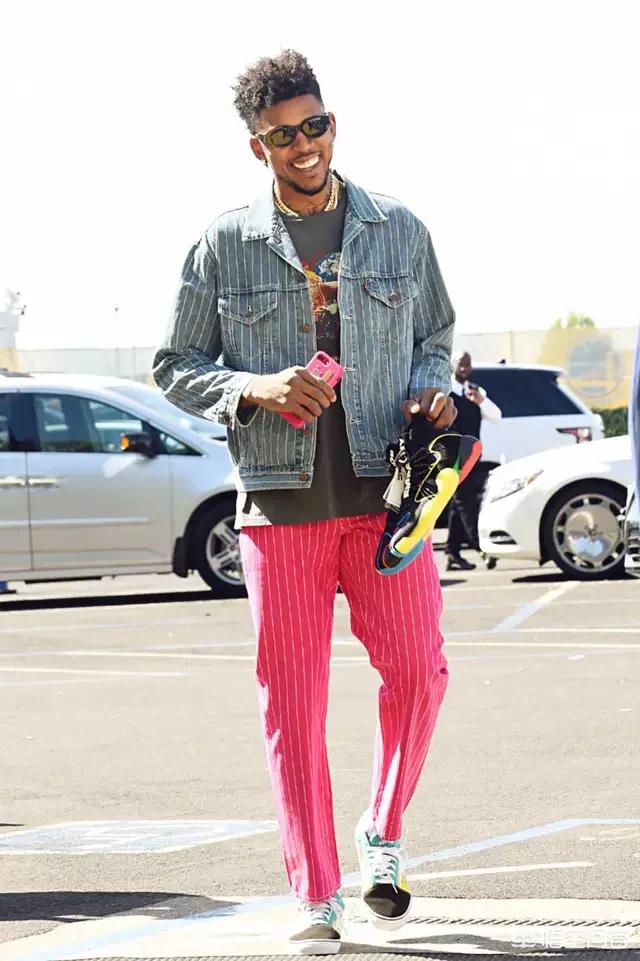 阿灵顿举行 阿灵顿举行